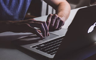 tokenim钱包官方下载指南：如何安全融入DeFi与NFT产业链？