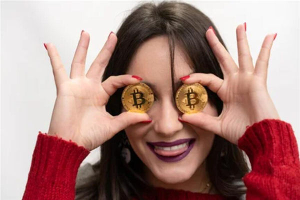 比特币暴跌痛哭