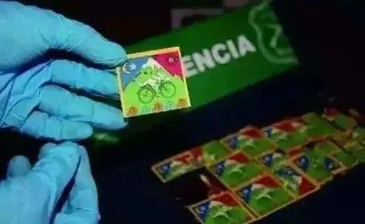 虚拟货币与国际贸易的结合_货币虚拟贸易结合国际交易_货币虚拟化的后果