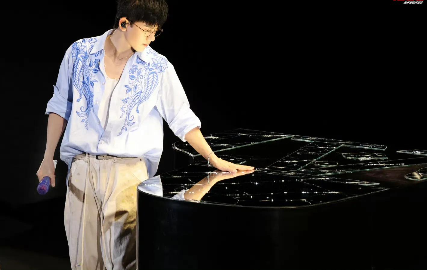 张杰喜提新身份_张杰推出新的音乐计划，使粉丝期待升级_张杰和粉丝互动