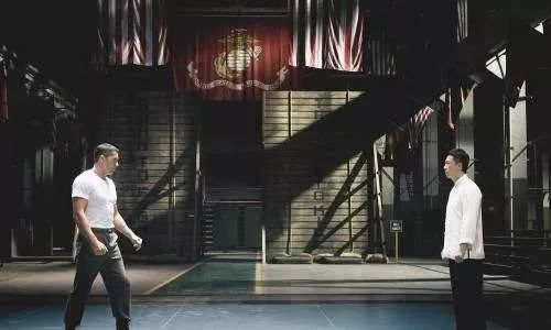 李小龙的故事与文化认同_李小龙对中华文化的传播_谈论李小龙