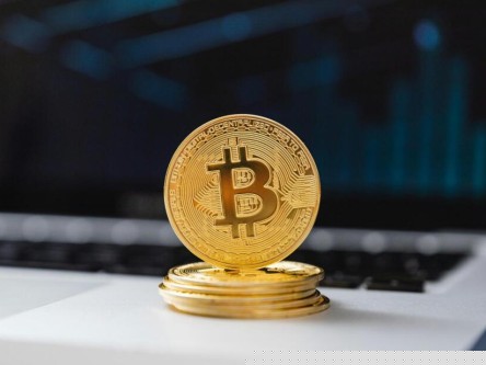 比特币市场动态与技术发展：价格波动与区块链突破的最新热点分析