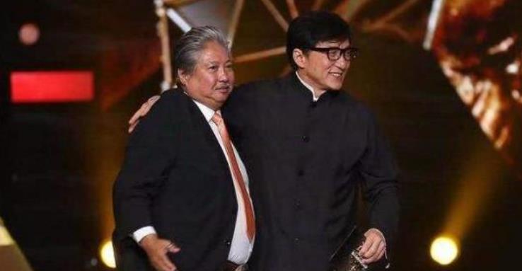 洪金宝与武术界的互动与发展_洪金宝的武术师傅是谁_洪金宝担任武术指导的电影