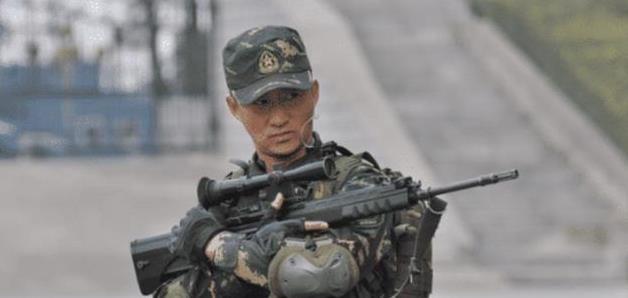 洪金宝武术_洪金宝担任武术指导的电影_洪金宝与武术界的互动与发展