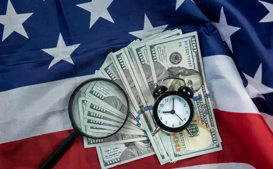 中国第八次大规模抛售美债：美元霸权地位是否面临挑战？2025年全球经济格局大变革