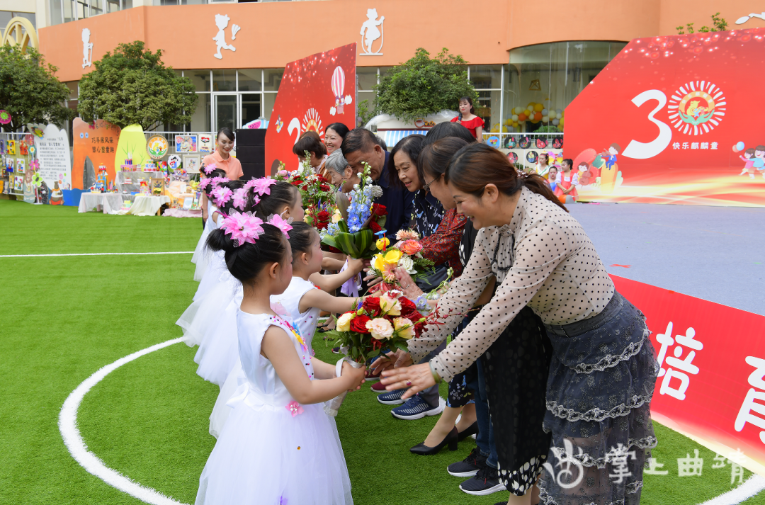 勇敢追寻梦想_追逐梦想勇气_张青：追寻梦想的勇者