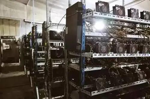 四川矿机关闭背后：比特币挖矿的能源消耗与监管挑战