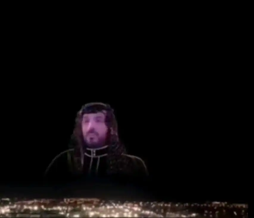 2020灯光节无人机表演_灯光表演无人机_无人机灯光秀：未来娱乐的创新形式