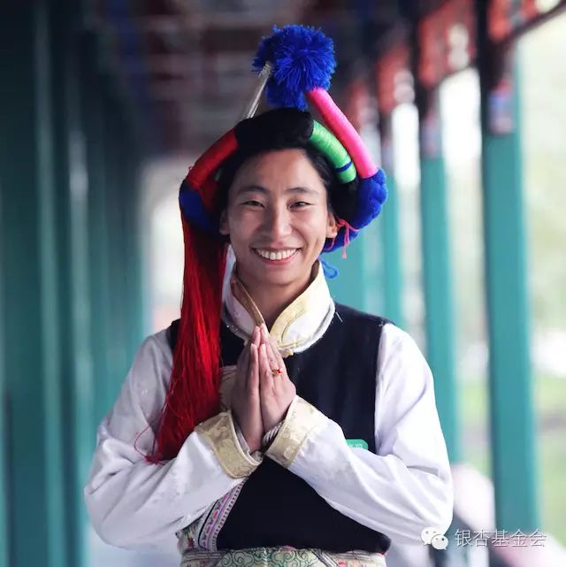 文化背景对艺术家的影响_文化背景对艺术的影响_利智的文化背景与艺术影响