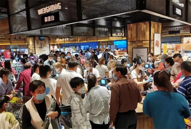 胖东来老板于东来现状_胖东来以顾客为中心的服务实例分享_河南许昌胖东来超市服务