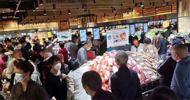 胖东来老板于东来现状_河南许昌胖东来超市服务_胖东来以顾客为中心的服务实例分享