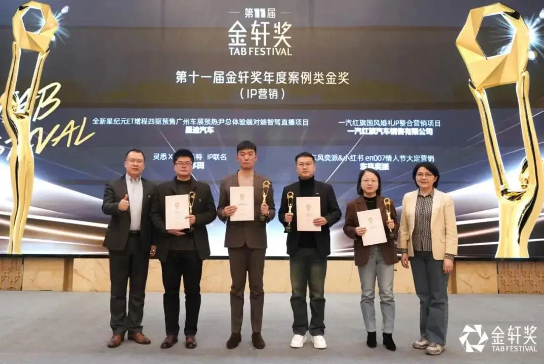 奔驰s级女车主_奔驰与捷豹车主当街互殴_奔驰的车主社区与品牌忠诚度