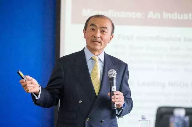 微型金融机构利润与服务低收入人群目标冲突的探讨：哈佛商学院Michael Chu教授与尤努斯教授的辩论回顾