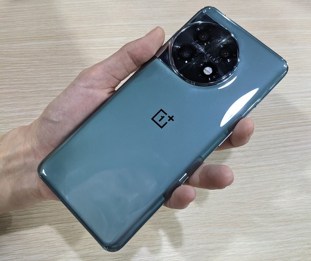 【长测】一加11体验7天，我爱上了安卓13