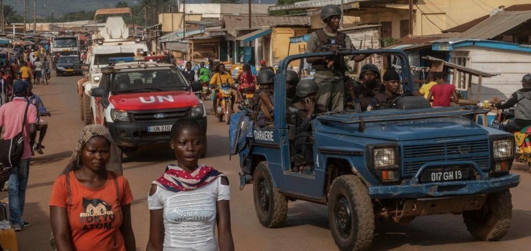 交易加密货币违法吗_加密货币交易费用_KuCoin 是美国提供大量代币的加密货币平台之一。KuCoin 是一家加密货币交易所，提供多种数字资产供交易。KuCoin 的主要特点之一是其提供大量可供交易的代币。它目前支持 400 多种不同的加