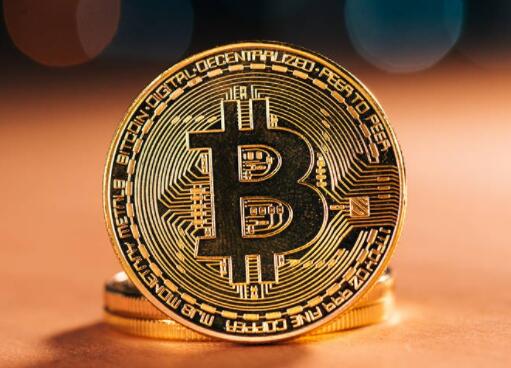 USDT与BTC对比：稳定币与去中心化加密货币的差异与投资价值分析